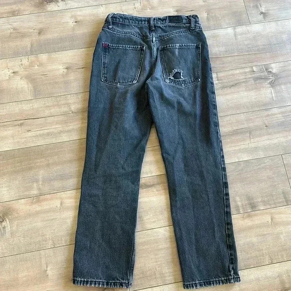 Urban Outfitters BDG Relaxed Straight Mid Rise Black Wash Jeans Sz 26 - Picture 7 of 9